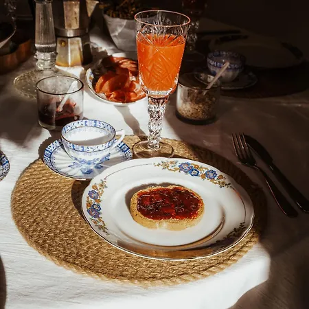 Dimora Ellen Apartment